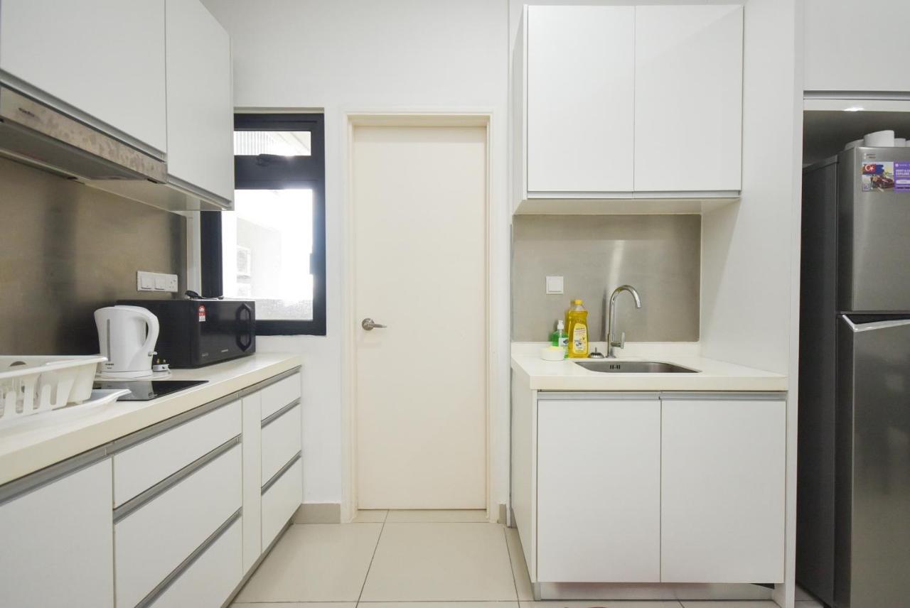 Meridin Medini Suite By Nest Home【Legoland】 Nusajaya  Extérieur photo