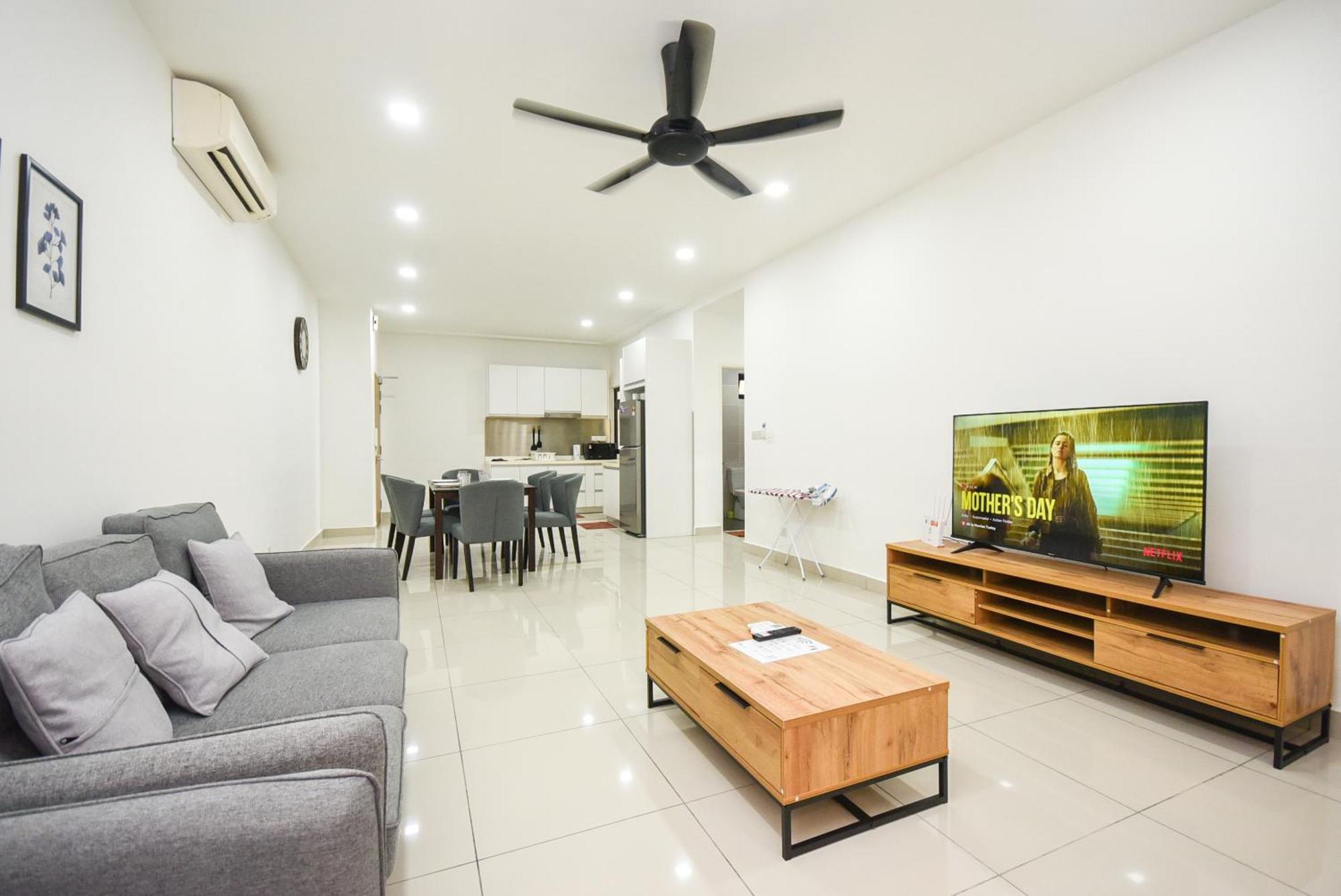 Meridin Medini Suite By Nest Home【Legoland】 Nusajaya  Extérieur photo