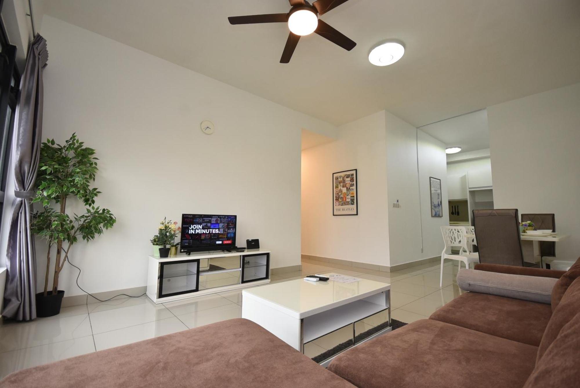 Meridin Medini Suite By Nest Home【Legoland】 Nusajaya  Extérieur photo